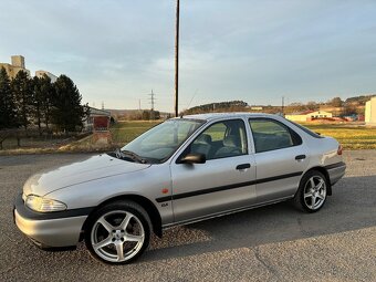 Ford Mondeo 1.8i automat - 3
