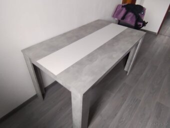 Kuchyňský stůl - 3