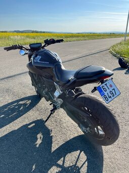 Yamaha MT 07 - 3
