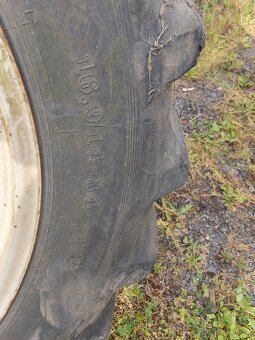 Velká kola zetor 16,9-34 - 3