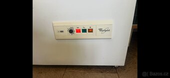 pultový mrazák Whirlpool AFG 041/G/WP - 384 litrů - 3