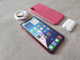 iPhone Xr 64gb product red, baterie 79% - 3