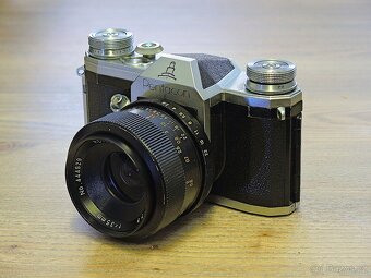 Analog Pentacon F (Contax F) r. v. 1956 + Revuenon 2,8/35 - 3