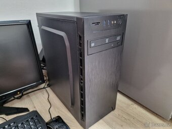 Čtyřjádrový Pc s SSD Diskem na filmy hry internet atd - 3