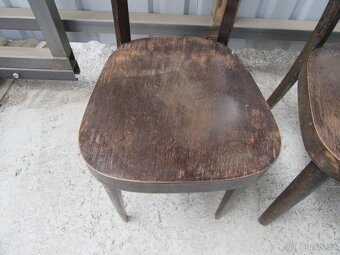 Nabízím designové židle Thonet. K renovaci. Původní stav. Je - 3
