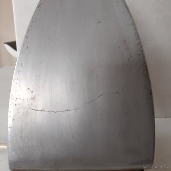 žehlička ETA  + starožitná drátěná podložka - 3