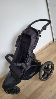 Prodám sportovní kočárek Hauck Runner black - 3