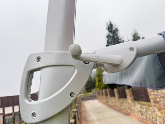 Slunečník 3x3 m, nastavitelný. 2 kusy. - 3