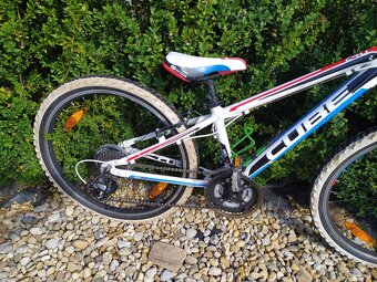 Dětské kolo značky Cube Acid 240, velikost 24" - 3