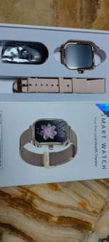 Dámské chytré hodinky zlaté barvy - 3