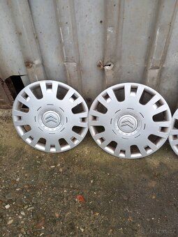 Poklice "15"orig. Citroen,sada 400kc - 3