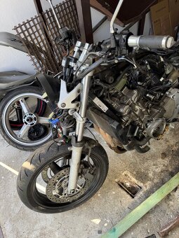 Honda Hornet 600 Díly - 3