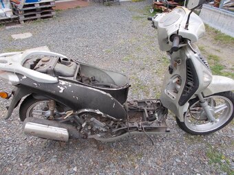 skůtr 125/4T - 3
