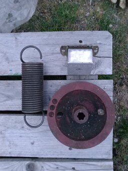 Náhradní díly na kombajn E 512 - 3