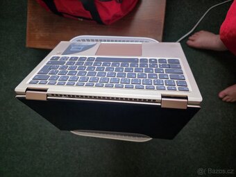 Lenovo Yoga 720-13IKB ultrabook - 3