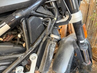 Husqvarna Svartpilen 125 - 3