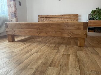 Postel z masivu 160x200 - 3