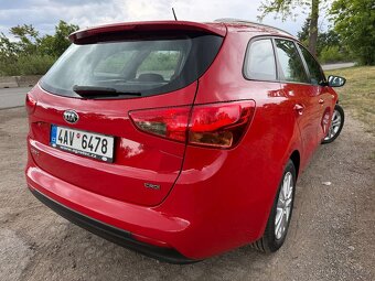 Kia Ceed kombi 1,6 CRDI 94KW 2015 ČR serviska Super Stav - 3