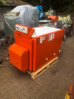 Prodám kotel na olej 63 Kw - 3