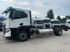IVECO S-WAY 190S40/P LNG podvozek 4x2 - 3