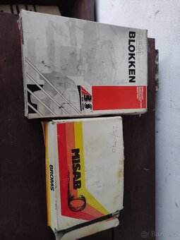 2 sady brzdových destiček na vozy Volvo - 3