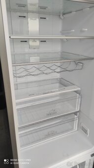Prodám kombinovanou lednici s mrazákem Bauknecht - 3