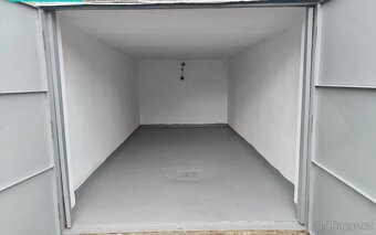 Pronájem garáže 17m2 ve výborném stavu na ul. Bacherova - 3