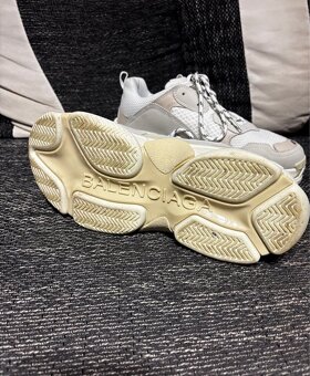 Balenciaga Triple S - 3