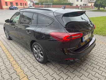 Ford Focus 1.0 EcoBoost 125PS automat ST-Line kombi 01/2023 - 3