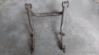 Zadní kyvná vidlice ČZ skútr prase Čezeta 502 - 3