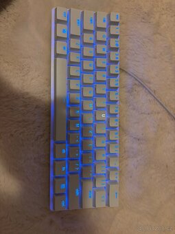 Razer Huntsman Mini - Mercury Ed. (Red Switch) - 3