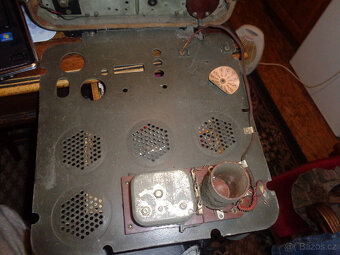 RADIO staré--2500k - 3