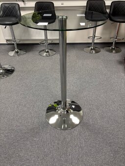 Skleněný stůl + barové černé židle - více kusů - 3