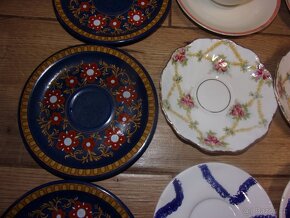 Prodám porcel. talíře,hrnky,skleničky - 3