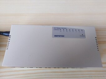 Switch Repotec RP-1708M 8-port - 3