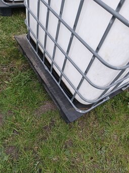 IBC nádrže 1000L - 3