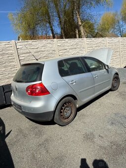 VW Golf 5 - 1.9 TDI - 3
