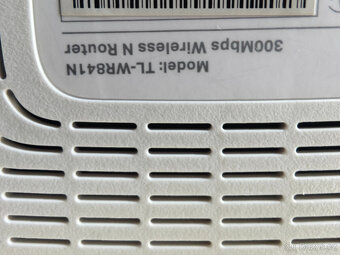 Router TP-link WR841N - 3
