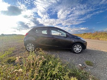 Mazda 2 1.3i - 3
