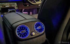 Podsvícené výdechy klimatizace Mercedes Benz třída E - 3