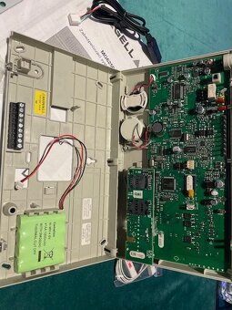 Set Alarmu Paradox Magellan MG6250 868Mhz GSM - 3