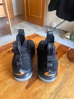 Nike LeBron 15 EP 'Metallic Gold' - 3