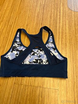 Nike podprsenka sportovní oboustranná vel. S - 3