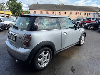Mini Cooper One 1.4i - 3