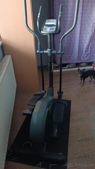 Prodám elektromagnetický eliptický trenažér HS-120C Prim - 3