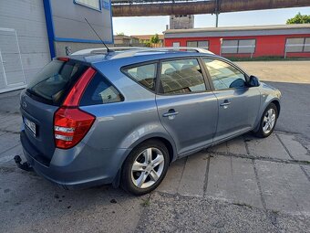 Kia Ceed - 3
