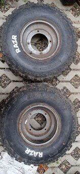 Kola MAXXIS RAZR AT 23x7-10 - 3