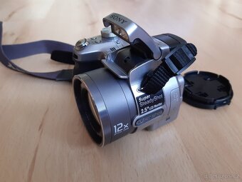 SONY Cyber-shot DSC-H1 + příslušenství - 3