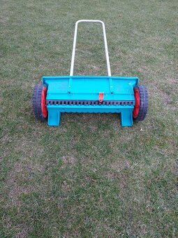 Posypový vozík Gardena - 3