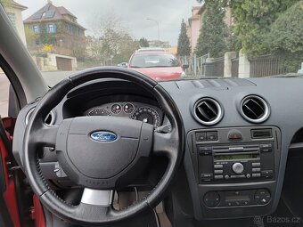 FORD FUSION 1.4i benzín 59 kW, koupeno nové v ČR, 1.majitel - 3
